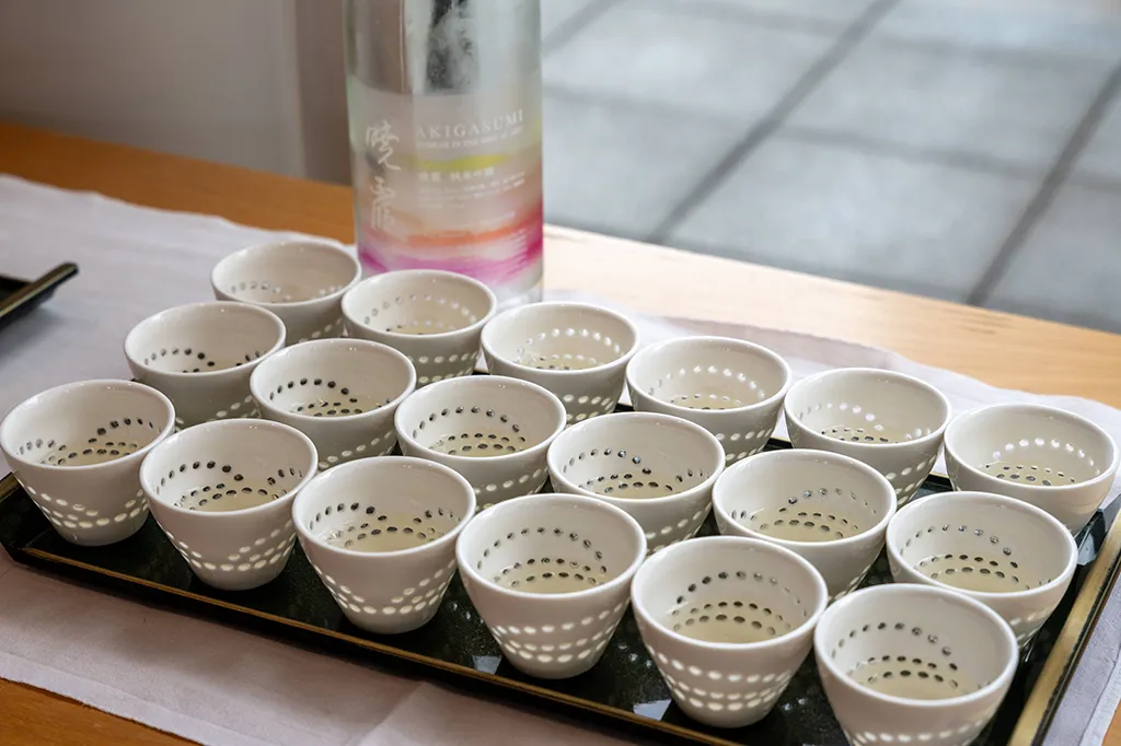 記念の純米吟醸酒『暁霞-Akigasumi-』が振舞われた