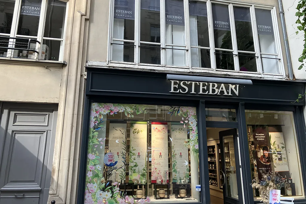 パリのマレ地区にあるグループ会社のESTEBAN店舗